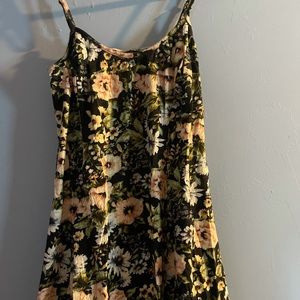 Wild Fable floral tank top. Worn once. XL